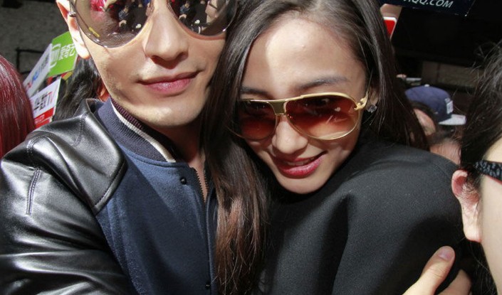 2014228գۣ ӱAngelababyڹǣ Angelababy۴һʽɶԣѻ䲻ĸߵٵݲһõ廨BabyϲBabyж֣ʪʪӵӵ