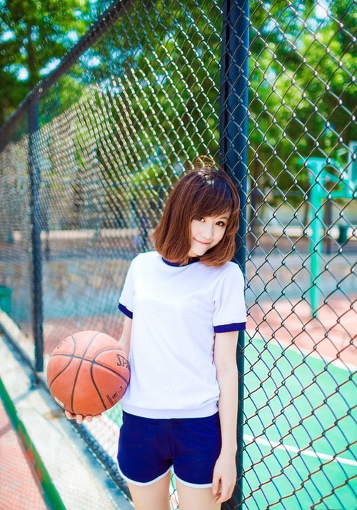 崿ϵŮ