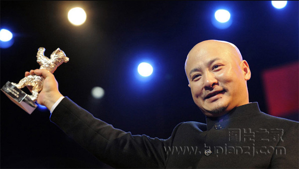 ȫڹϻԻ͵һ̣2007ԱԵĵӰͼŵĻ¡ٻ񡪡57ֵӰӰƬܽʱйӰ̡Ůٴαýܹ顣Ƭͬʱö񽱡ҲǼ20069¼µġϿˡ˹ӰڽʨһλйݵӰƬŷ޴󽱣ȫĵݲܡȫҲôŵ˵ϲָĵӰÿĵӰһӰҪʲôµĵҪǺòÿͱĩˡͼšһÿĵӰûԡ