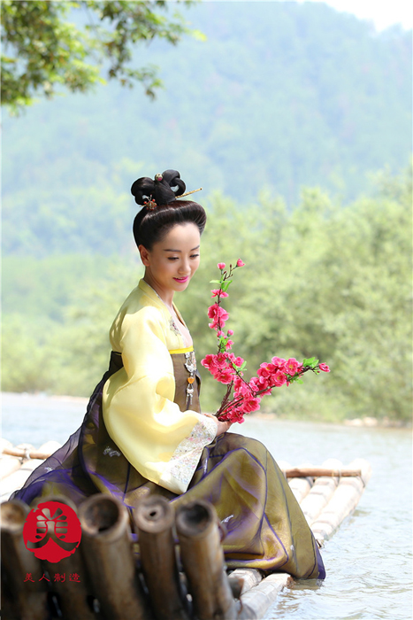 졷