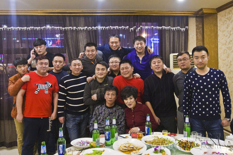 ʺС2003ͨѽʶʱദǢ2005꣬ͻһֲƤװߣΪ˵ĹϵӰСԴ̬ûκα仯ѰҽԼĻ䣬ò鷢չ֮ûˣС