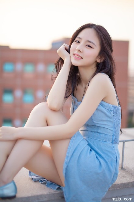 Ů