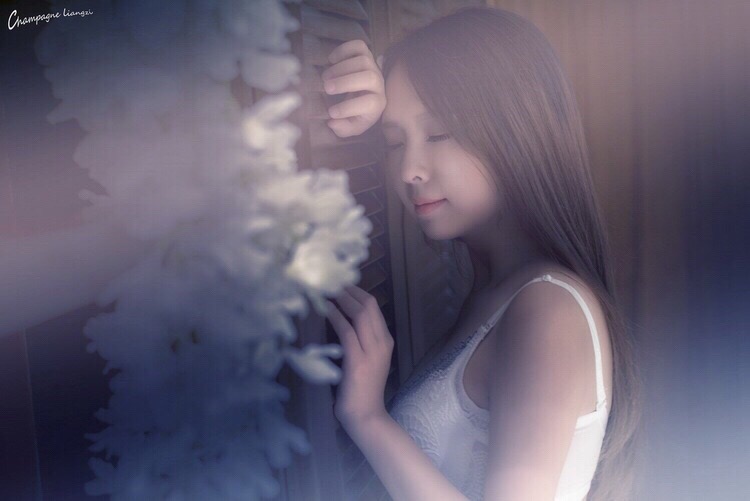 쵰Ů