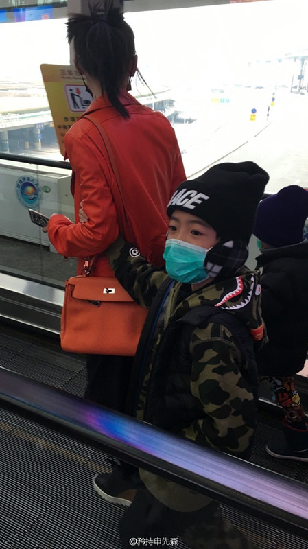Lucas۾