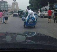 欵